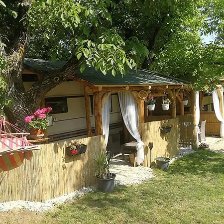 Luxury tent Orsegi Nomad-lak Nomad 1 Kercaszomor