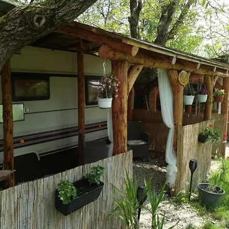 Orsegi Nomad-lak Nomad 1 Luxury tent