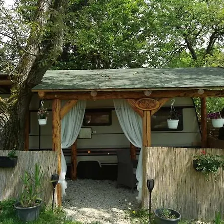 Orsegi Nomad-lak Nomad 1